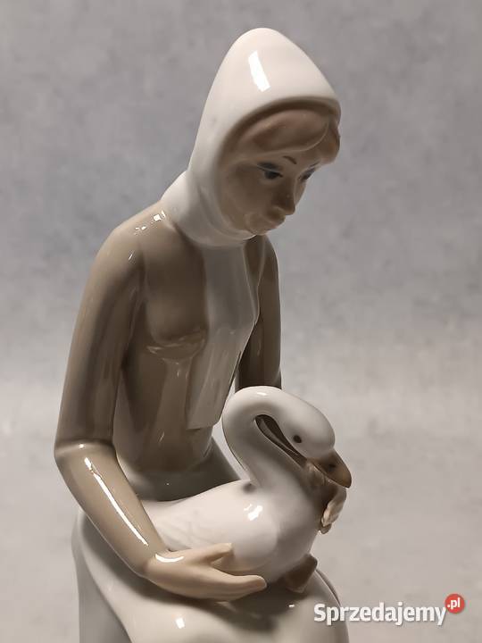 CASADES Porcelanowa Figurka Dziewczynka z gęsią Porcelana i szkło Zakopane