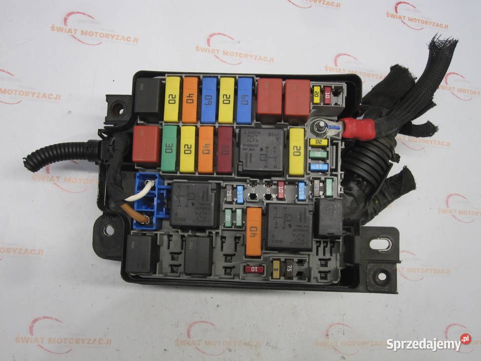 DOBLO II COMBO D 12r 16 skrzynka bezpieczników Kielce sprzedam