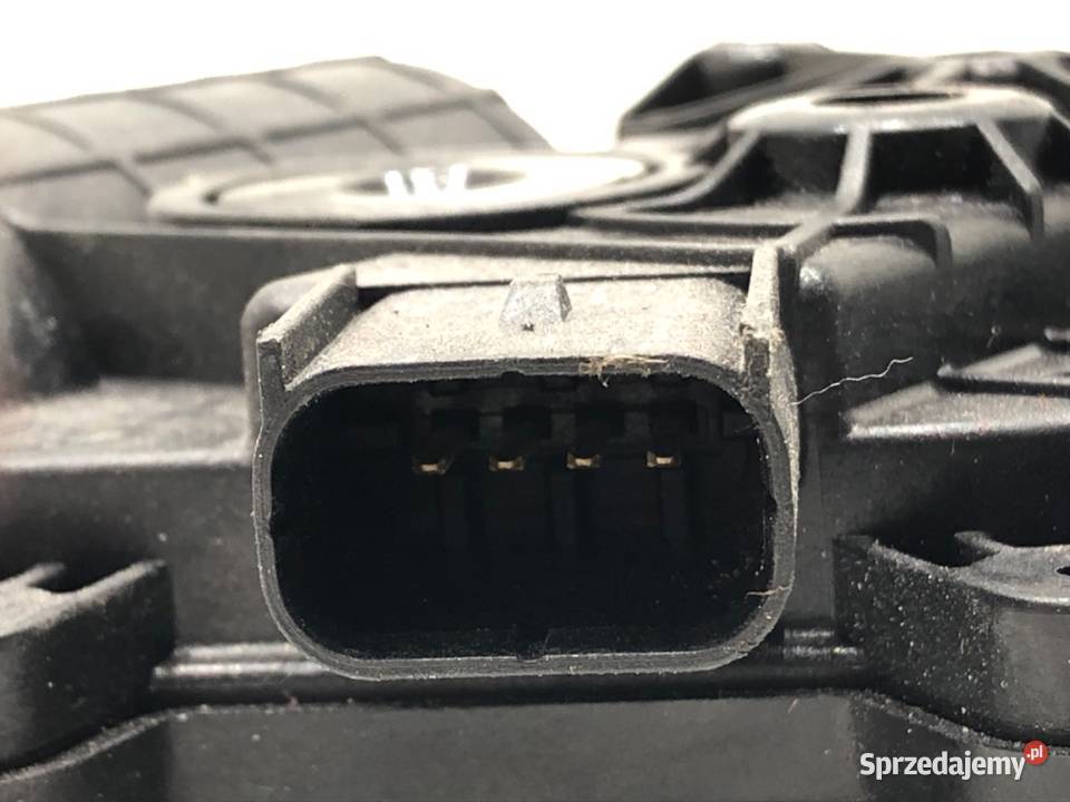 SIŁOWNIK ZAMKA KLAPY KIA STINGER Hatchback sprzedam