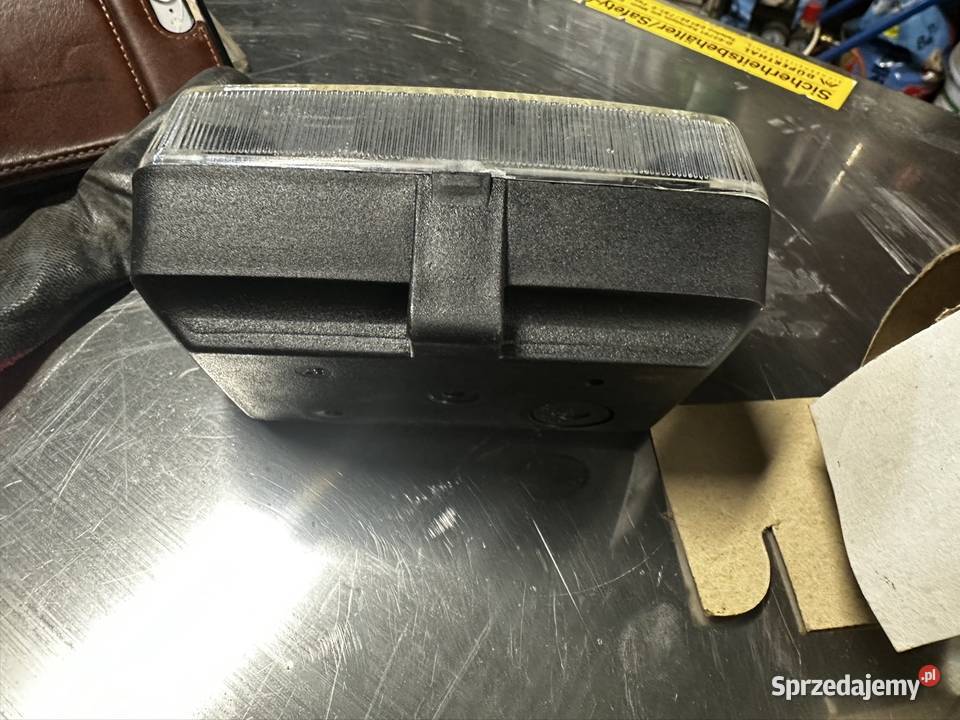 Lampa tylna cofania Fiat 126p wesem Dębica