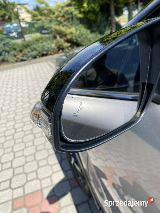 Toyota CHR Dynamic KameraPodgrzewane foteleJBL Rok produkcji 2017 sprzedam