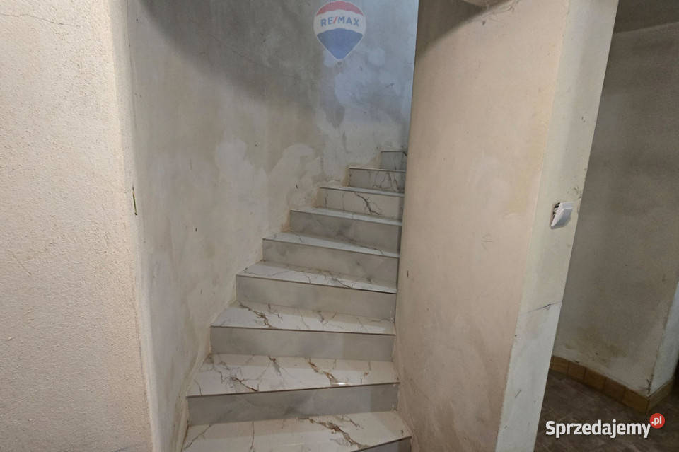 Dom wolnostojący 400m2 Działka 23a Brunary sprzedam
