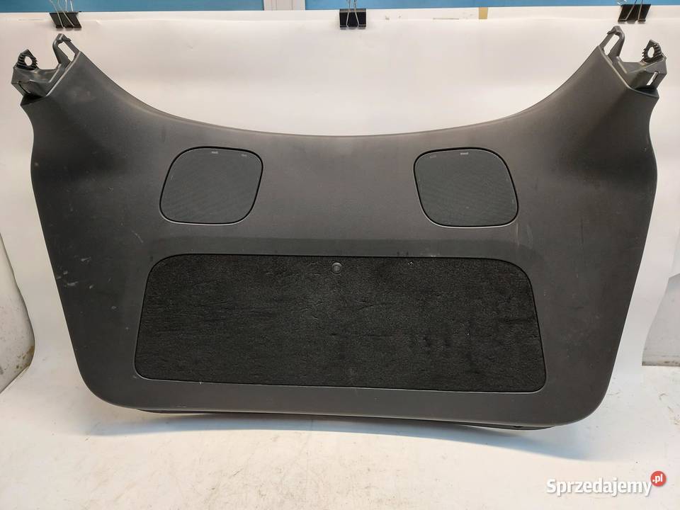 TESLA MODEL Y 2023r Tapicerka osłona plastik
