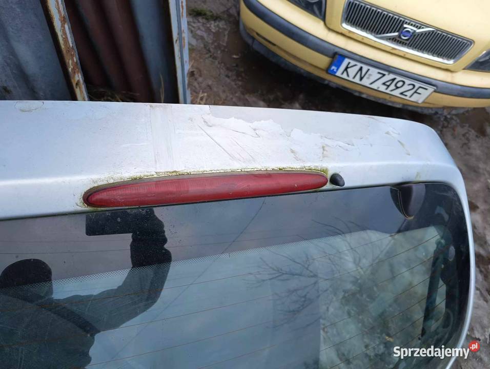 Klapa tylna bagażnika uchylna szyba Renault Klapy bagażnika Kraków
