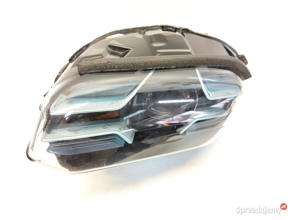 Porsche Taycan GTS 9J1 2023r Lampa reflektor