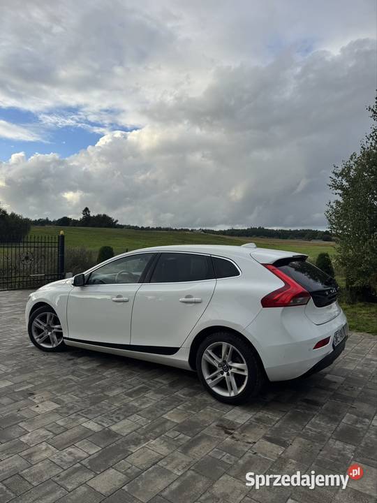 Volvo V40 kamera cofania skórzane fotele Mezowo