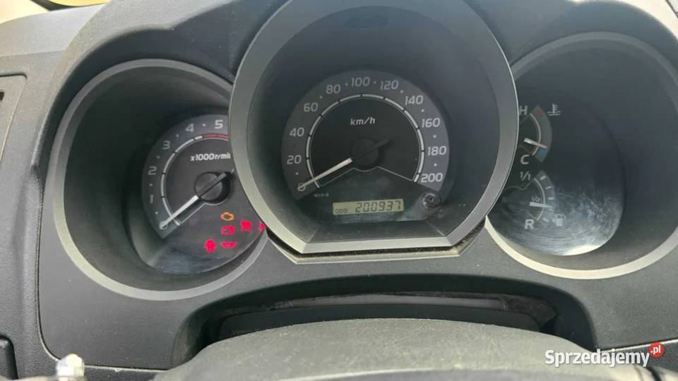 Toyota Hilux 25 D4D 120 oryginalny przebieg 2 Hilux Golub-Dobrzyń sprzedam
