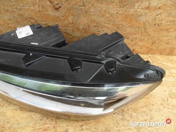 VW TOURAN REFLEKTOR XENON PRAWY 5TB941036B Nowy Tomyśl