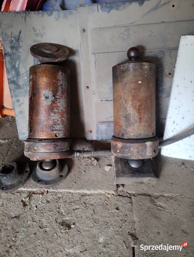 Siłownik wywrotu z rozdzielaczem Łódź