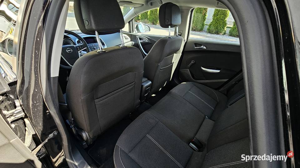 Opel Astra J 16 nawigacja stan bez rdzy prosta elektryczne lusterka Warszawa