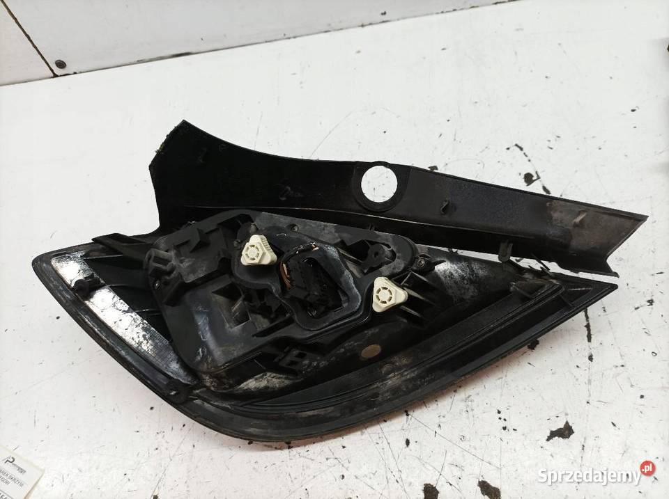 LAMPA TYŁ PRAWA 5D HB Opel Astra III 20042014 H