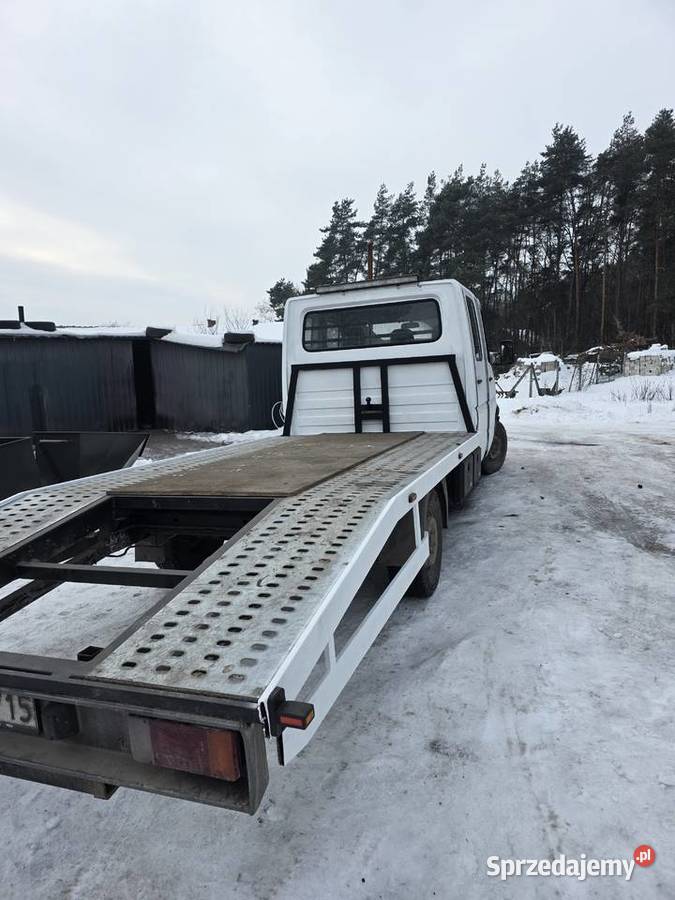 Mercedes Sprinter 312D laweta FVAT 23 swietny 2874cm3 Józefów nad Wisłą