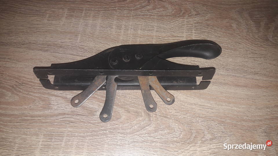 Rączka uchwyt do zasuwy garażowej klamka Głuchołazy