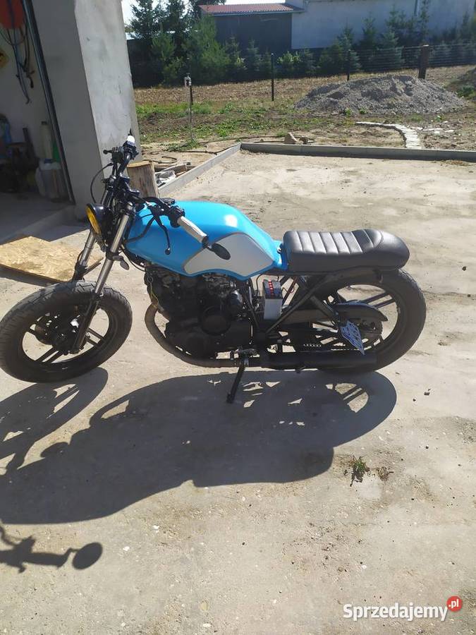 YAMAHA XS400 CAFE RACER