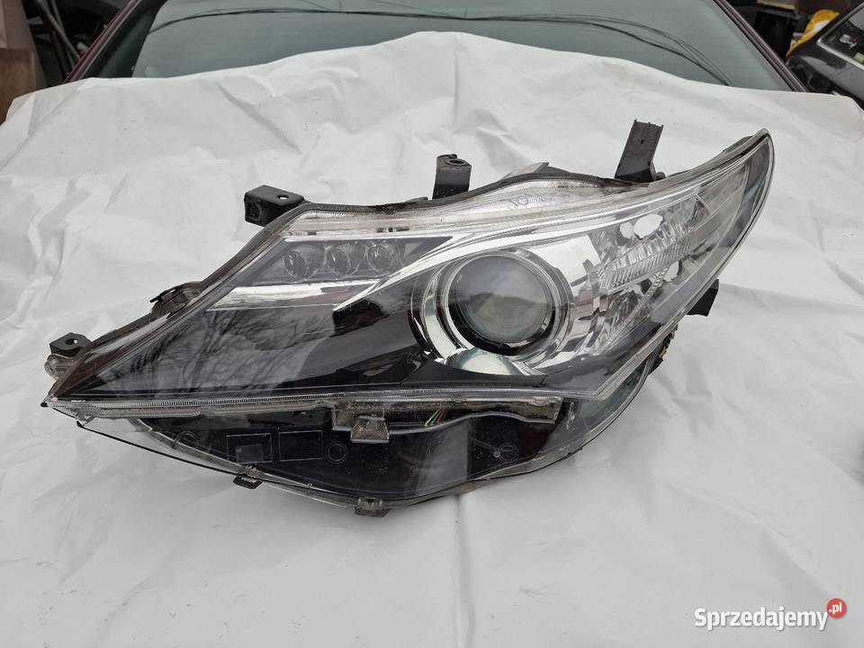 Lampa Przednia Lewa Toyota Auris 2 E18 20122015