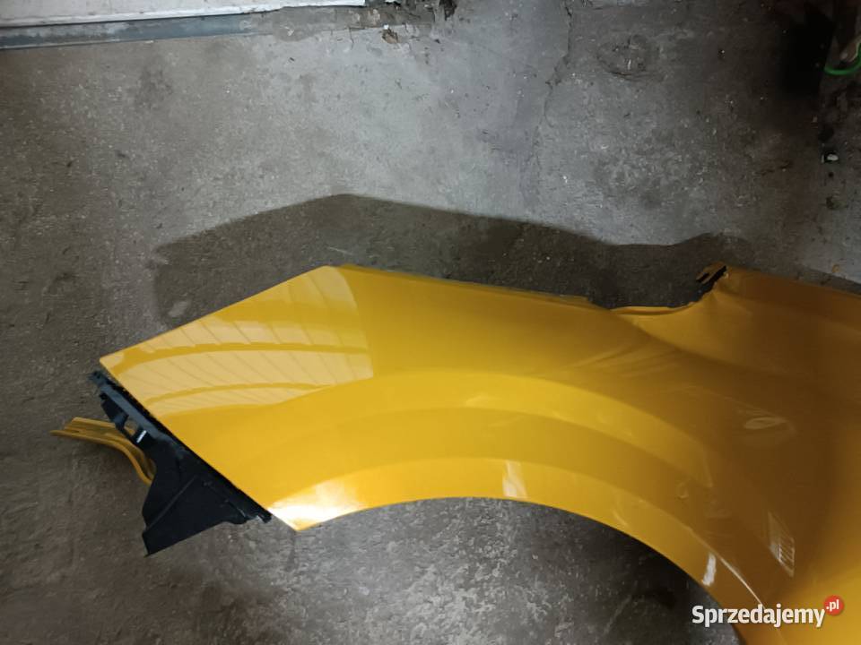 Błotnik lewy przód Peugeot 208 II żółty KLT wielkopolskie Turek