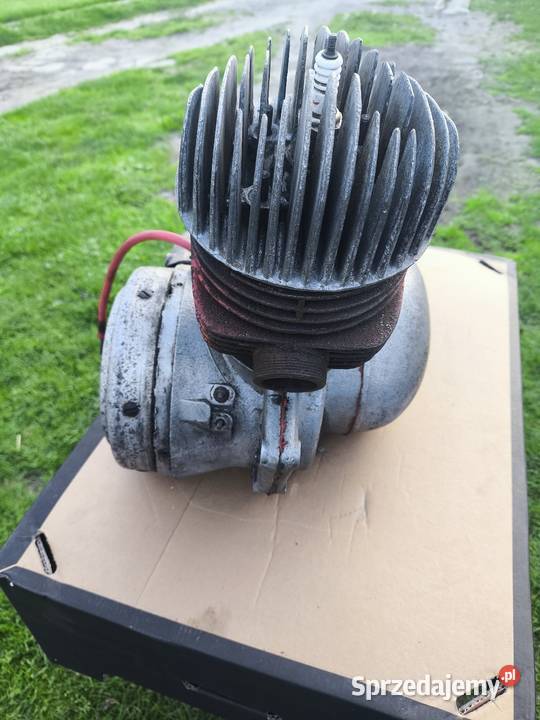 Silnik wsk wfm 125 1956 dwa wyjścia prądowe Lutoryż