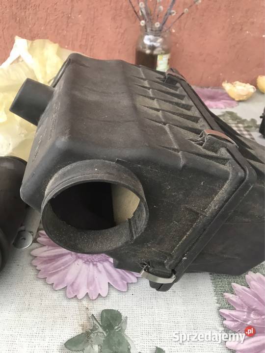 E30 BMW Obudowa filtra powietrza 16i 1996 Bełchatów sprzedam