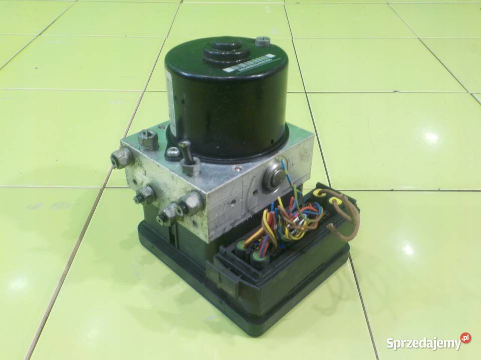 BMW E92 LIFT 20 B 09r 2D COUPE pompa ABS 6787837 Suków