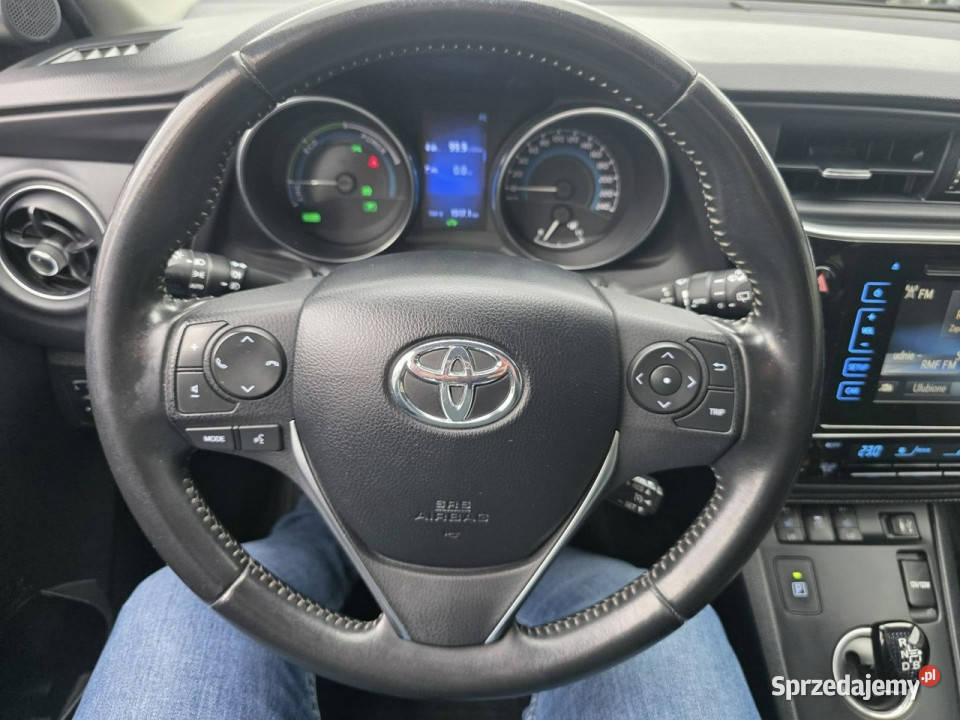 Toyota Auris 18 Hybryda 136 Automat Kamera pomorskie Słupsk