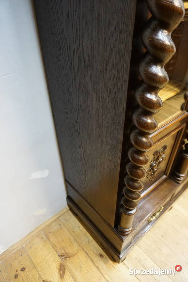 CZTERODRZWIOWA BIBLIOTEKA SPIRALNE KOLUMNY Niemcza