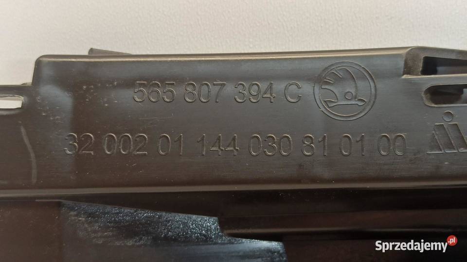 SKODA KODIAQ ŚLIZG ZDERZAKA PRAWY TYŁ 565807394C