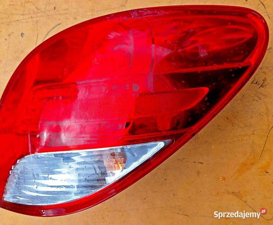 PEUGEOT 207 LIFT LAMPA PRAWA TYLNA TYŁ Radom