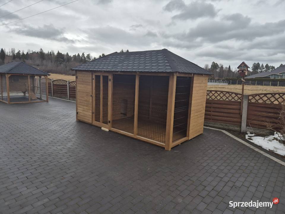 Kojec psa ze schowkiem Jordanów