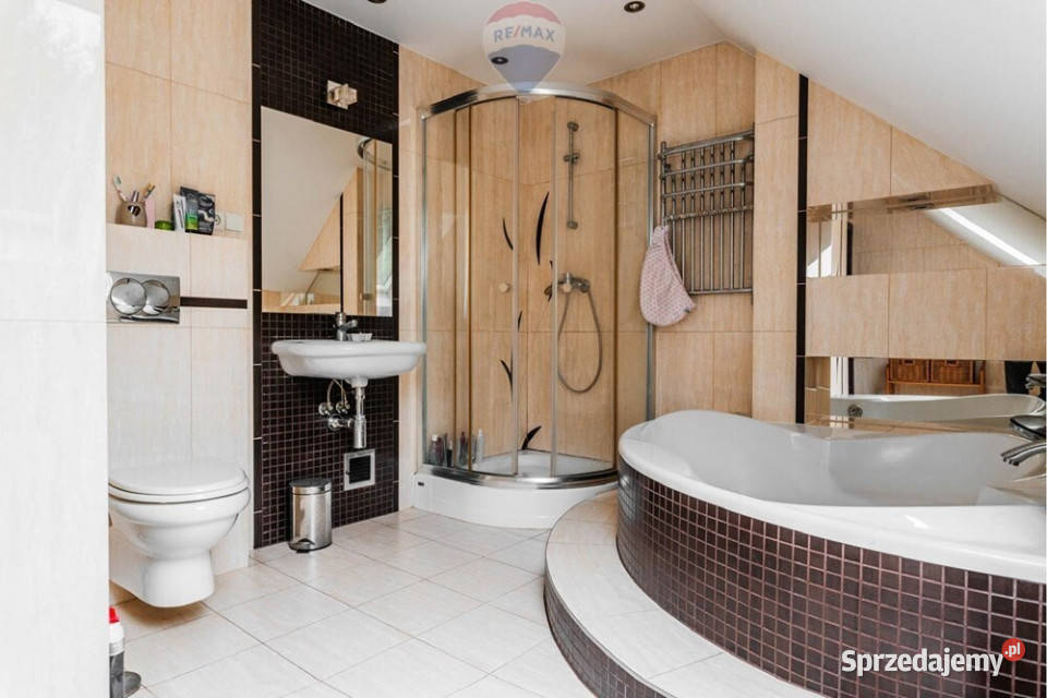 Dom wolnostojący z 2010r 1835 m mieszkalny Sprzedaż