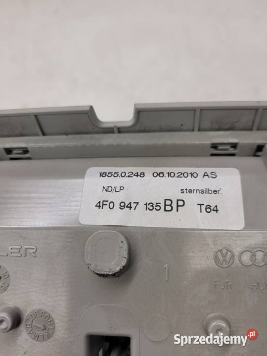 LAMPKA OŚWIETLENIE KABINY AUDI A6 C6 4F0947135BP osobowe śląskie Przystajń