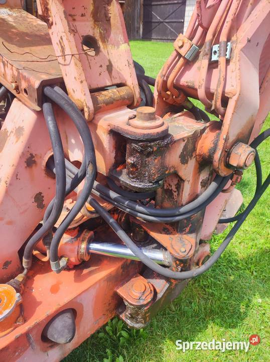 Koparka zawieszana Haka 2100 do ciągnika