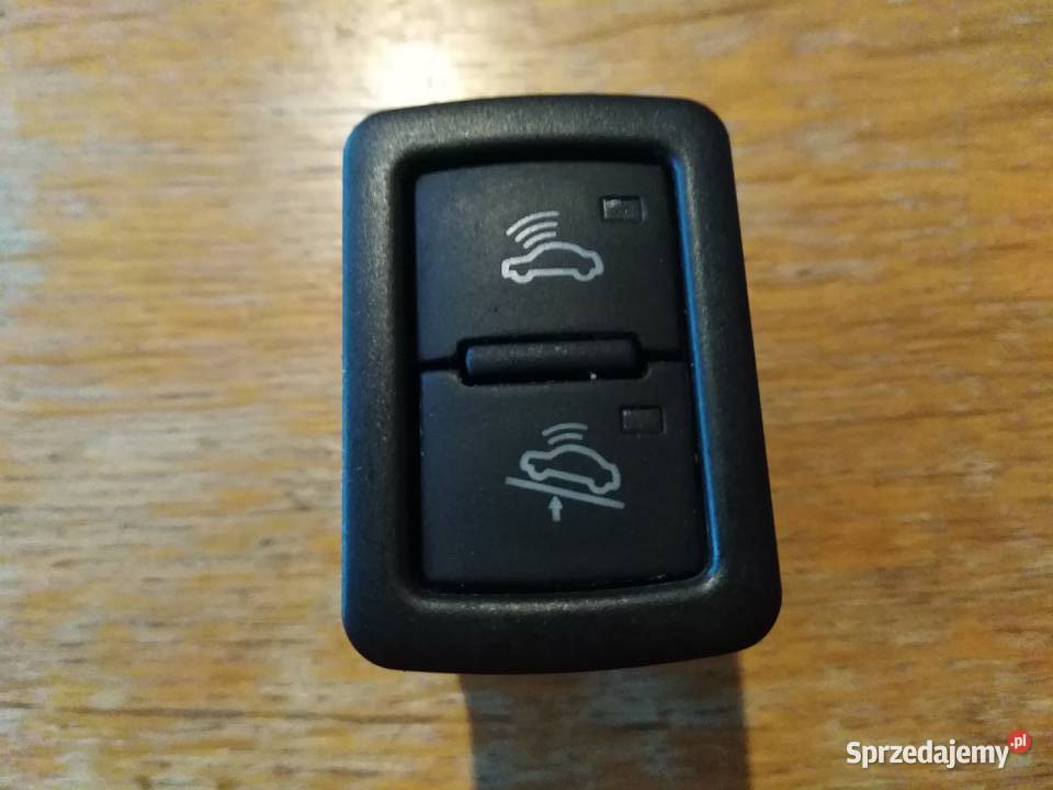 WŁĄCZNIK ALARMU ODCHOLOWANIA AUDI A6 C6 4F0 04 Sławno