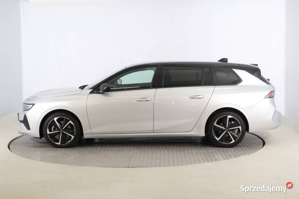 Opel Astra 12 Turbo kamera cofania
