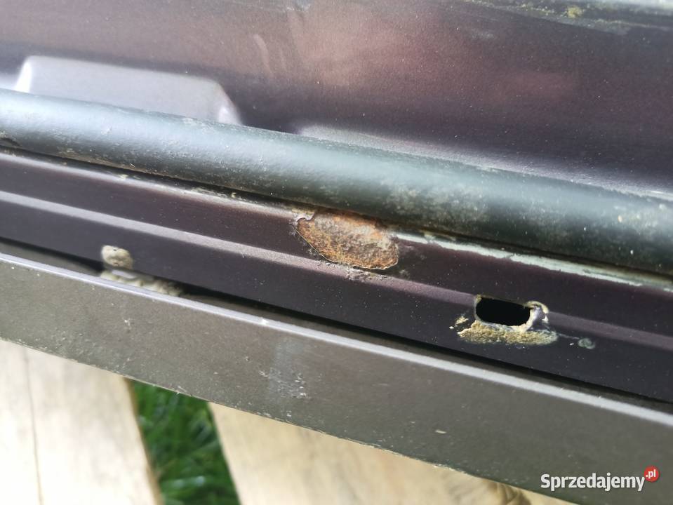 Mercedes W124 TE kombi drzwi lewe tył tylne