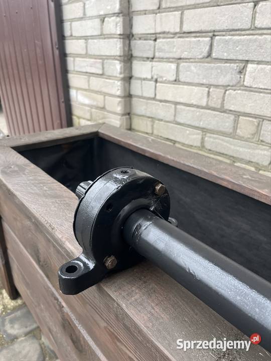 Wał 1 L1090mmdwie końcówki na 6frez Rozrzutnik