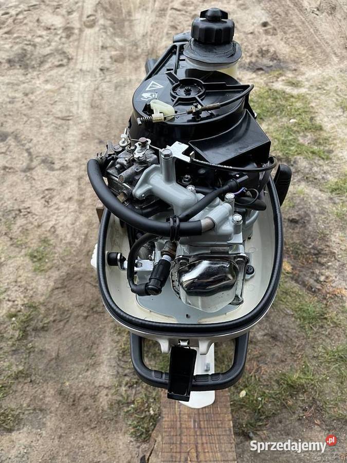 Silnik zaburtowy Johnson 5 4 sów 2006r