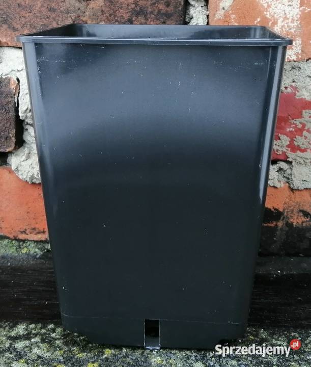 Doniczki P16 wysokie 3 5L 1 16x16x20 produk Siewierz