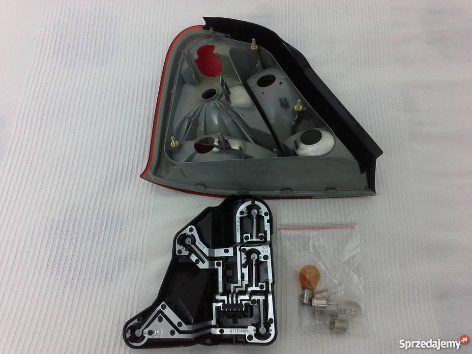 Rover 75 MG ZT LAMPA TYLNA PRAWA KJAK NOWA Poznań