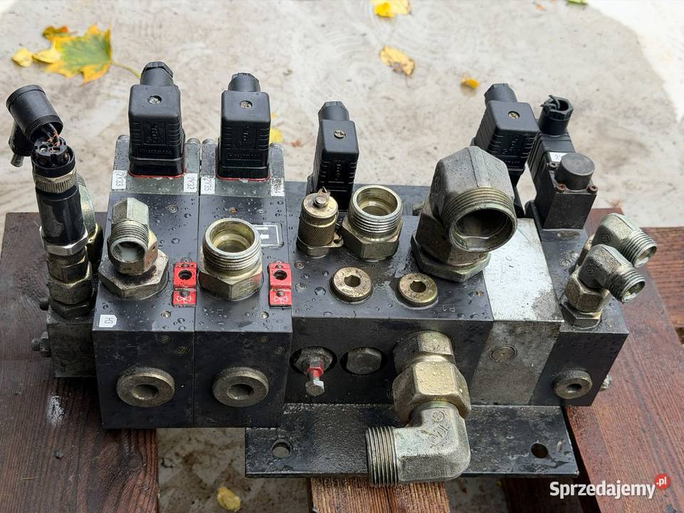 Rozdzielacz hydrauliczny czteosekcyjny Antonie