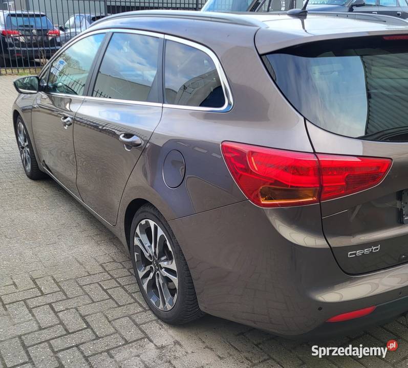 Kia Ceed panoramiczny dach 16 CDRI 128 elektrycznie ustawiane fotele Gliwice