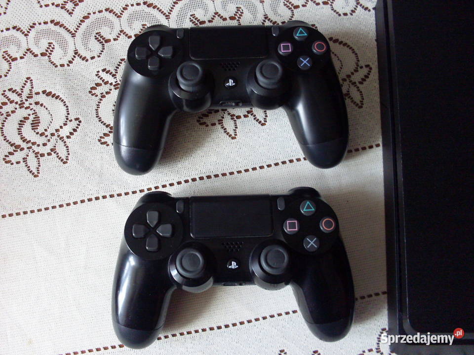Konsola PlayStation 4 slim CUH2216B 2pady gry Konsole i automaty Łańcut