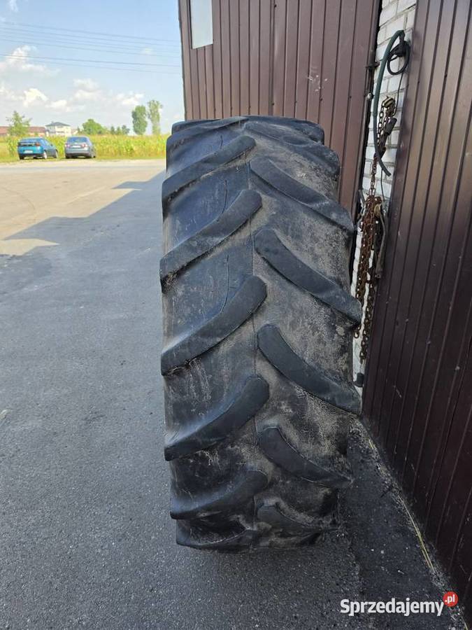 Opony komplet 2 Firestone 52070R38 Radial 8000 38cale sprzedam