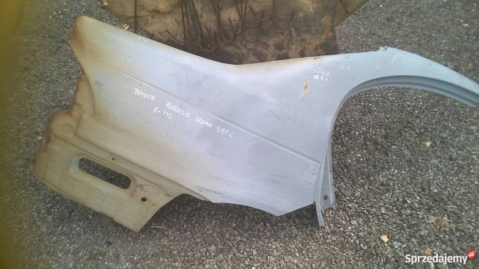 Toyota avensis 1998 2002 sedan błotnik tył prawy dolnośląskie sprzedam