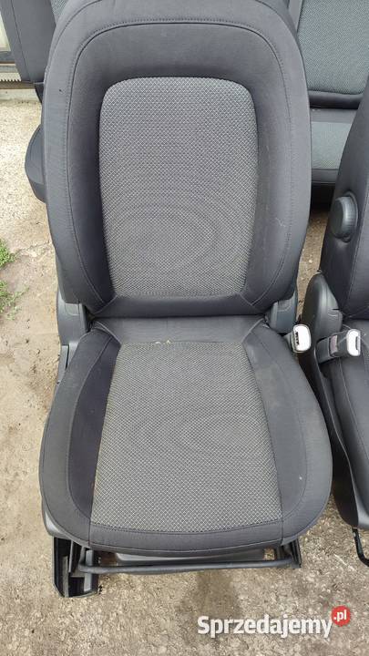 FOTELE KANAPA KOMPLET OPEL ANTARA SUPER STAN osobowe świętokrzyskie