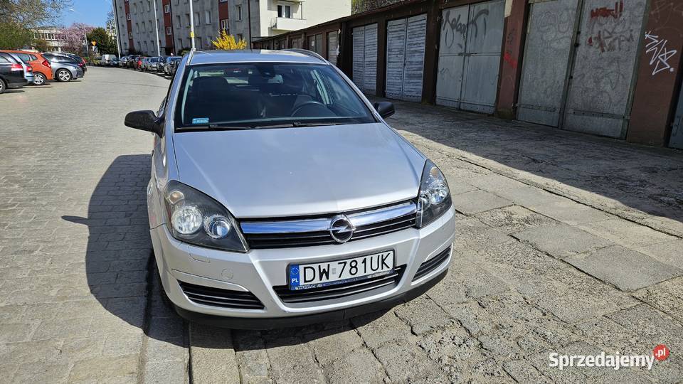 Opel Astra H 18 Kombi z silnikiem benzynowym o 125KM Wrocław