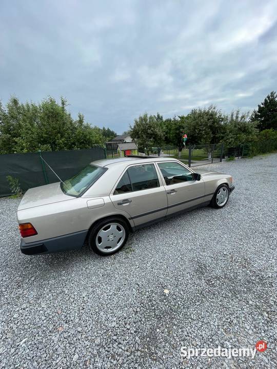 Mercedes W124 300E super stan wąska listwa W124 Namysłów sprzedam