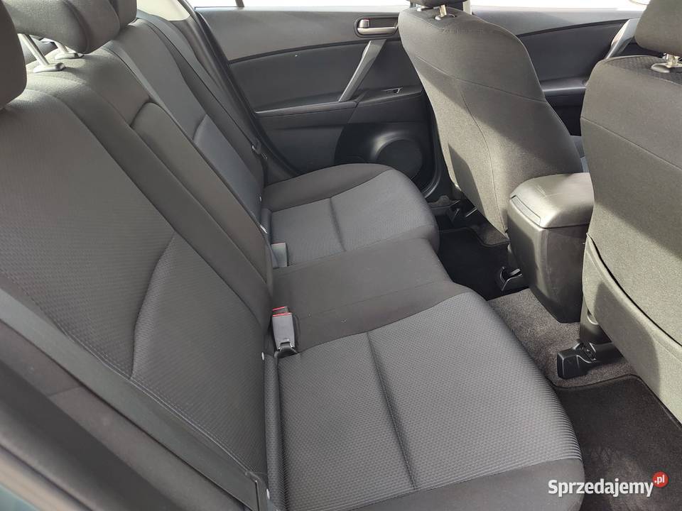 MAZDA 3 SEDAN 16 BENZYNA 105KM Leszno sprzedam