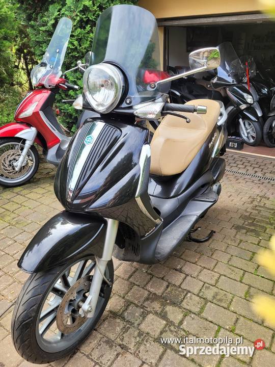 PIAGGIO BEVERLY TOURER 300 ie 09rzarejestrowany metalic Piaggio Piła