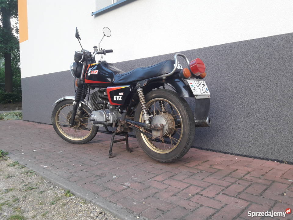 Sprzedam mz etz 250 sprawna z dokumentami Rok produkcji 1986 Motoryzacja