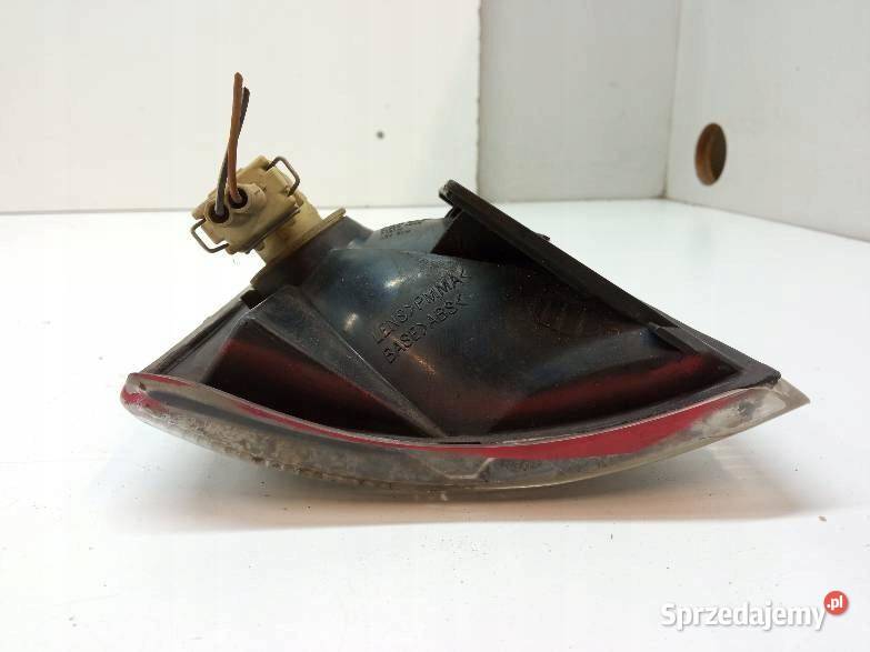 KIERUNKOWSKAZ LEWY PRAWY PRZÓD KOMPLET 183321B Kierunkowskazy świętokrzyskie